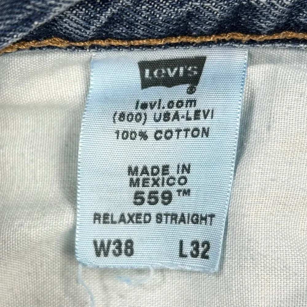 Vintage Levis Strauss 559 Jeans Mens 38x32 Relaxed Straight Blue Denim Pants Y2K